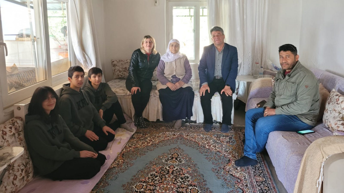 Köyceğiz Şehidimiz Hayrullah DEMİR' in Ailesini Ziyaret Ettik